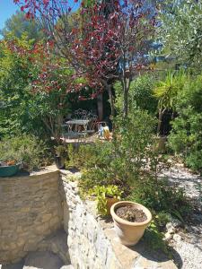 VILLA AVEC PISCINE A 400M DE LA PLAGE