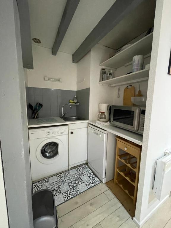 Villa avec terrasse 6 couchages saint pierre la mer parking privatif 1 Rue Fernand de Magellan, 11560 Fleury