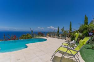 Villa Black Rock with pool