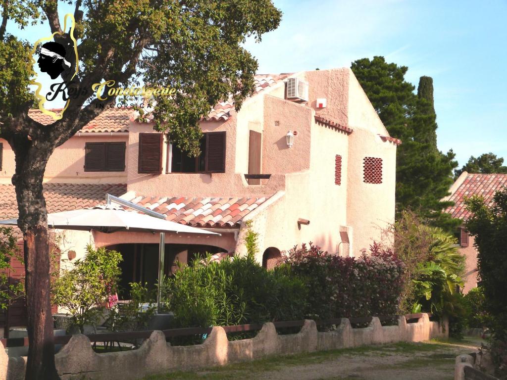 Villa Bleu de Mer - Village Balnéaire San Cyprianu SAINT CYPRIEN 35, rue Giardinu Felice, 20137 Lecci