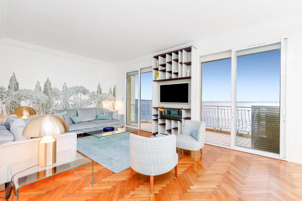 Villa bois vue mer a 180 degres