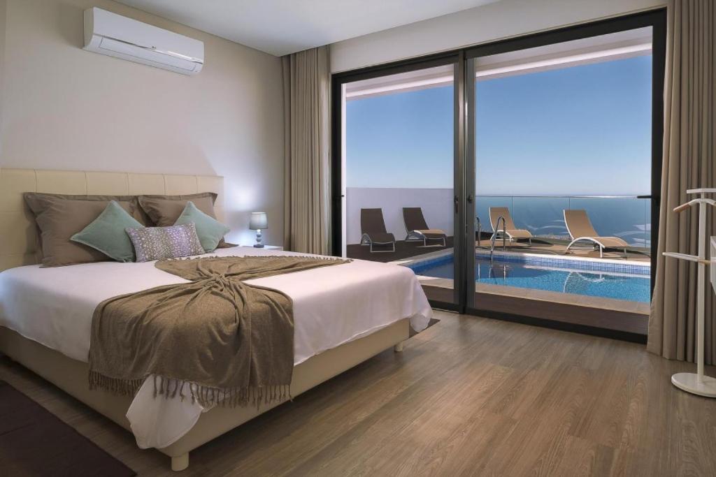 Villa Camacho xiv Rua Dr. Rocha de Gouveia 280, 9370-075 Arco da Calheta