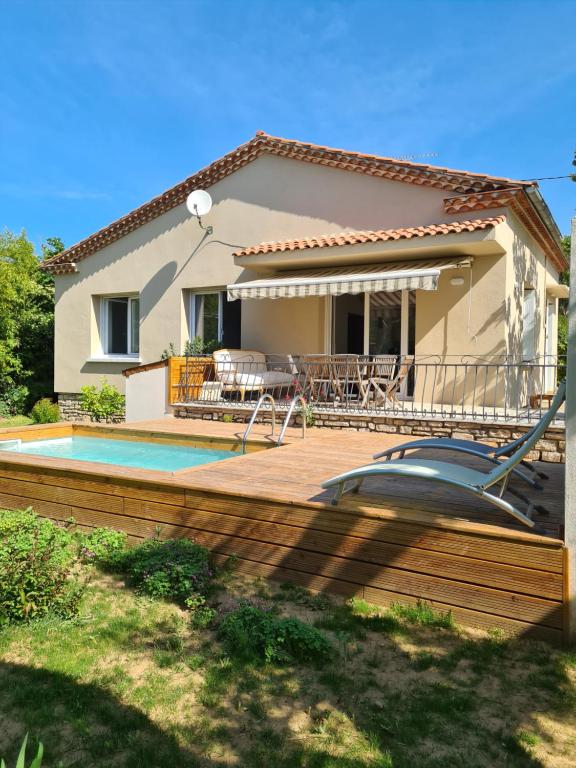 Villa Caramel 340 Route d'Uzès, 30700 Saint-Quentin-la-Poterie