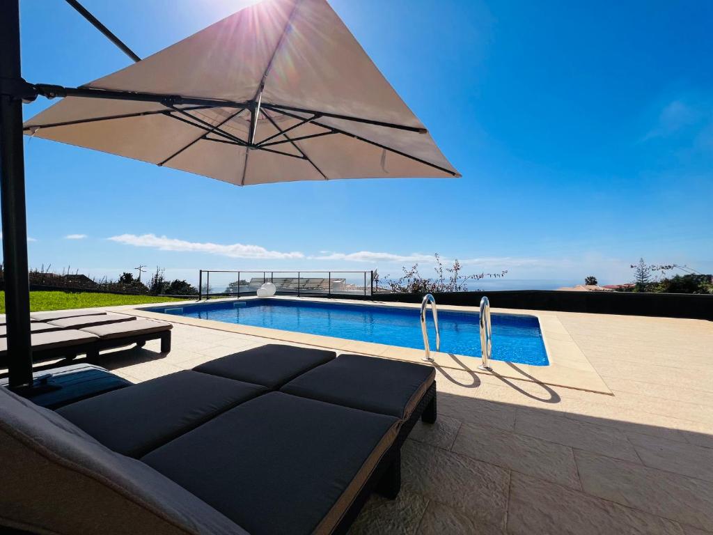 Maison de vacances Villa Carpe Diem - Private Pool & Ocean View Impasse de Belem 9370-239 Estreito da Calheta