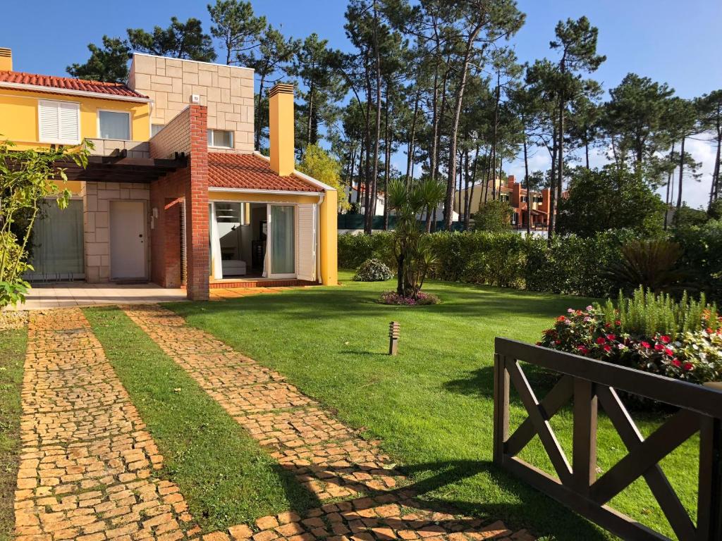 Villa Coloane - Family Vacation House Rua das Dálias, Aldeamento Miravillas, Moradia A50, Coimbra, 3070-744 Praia de Mira