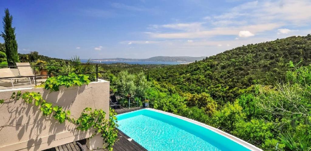 Villa Contemporaine Raffinée avec Climatisation D44, 83310 Grimaud