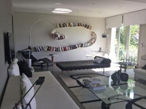 Villa Contemporaine Raffinée avec Climatisation
