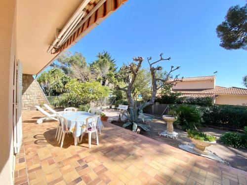 Villa DAMALIX front de mer 5 pax Plage
