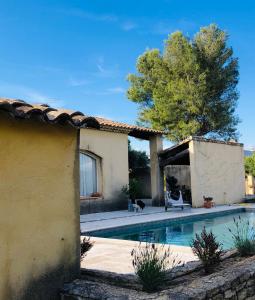 Maison de vacances Villa dans le LUBERON à 2 km de LOURMARIN Chemin du Rétavon 84360 Lauris Provence-Alpes-Côte d\'Azur