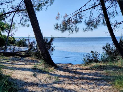 Villa dans résidence privée au bord du lac d'Hourtin port