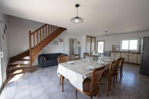 Maison de vacances Villa familiale a Saint Hilaire de Riez des lys, 20 85270 Plage-des-Demoiselles Pays de la Loire