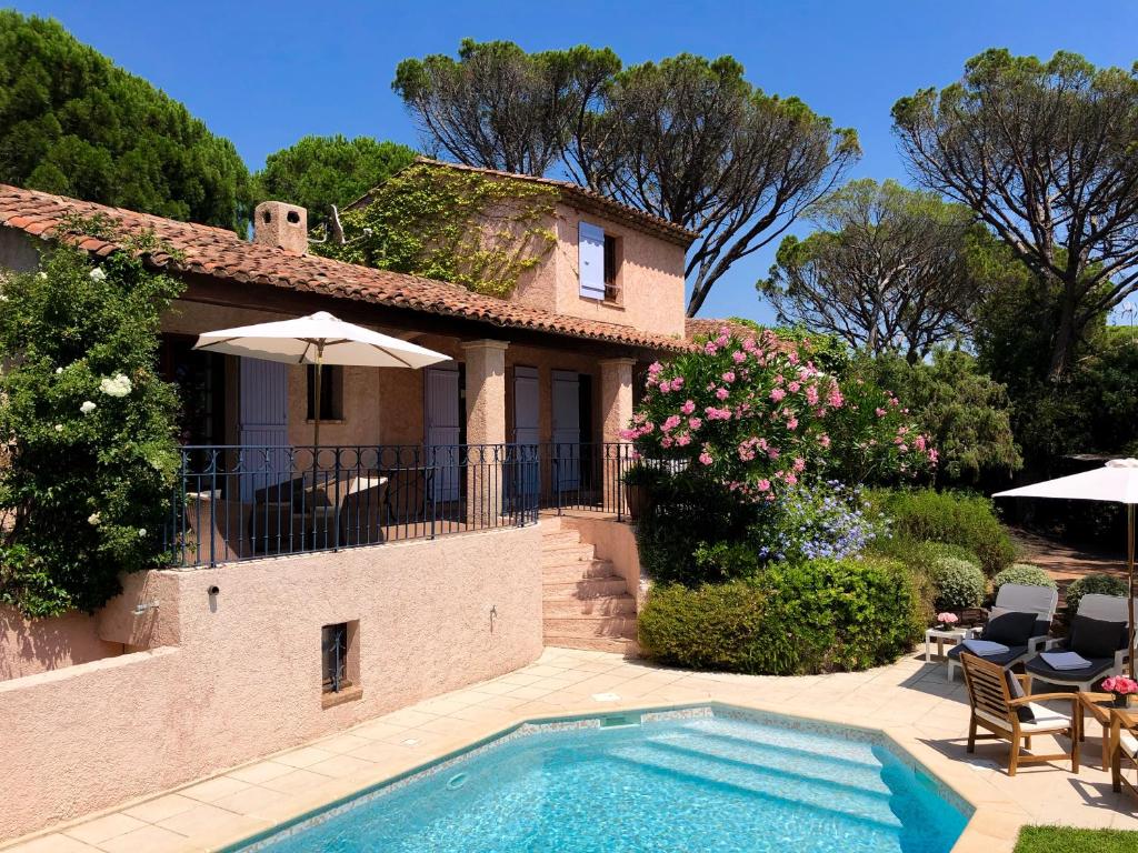 Maison de vacances Villa Golf Azur 33 Allée Gleneagles 83700 Saint-Raphaël