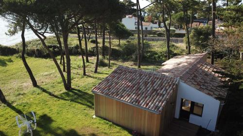 Villa Ile de Re avec acces mer du jardin