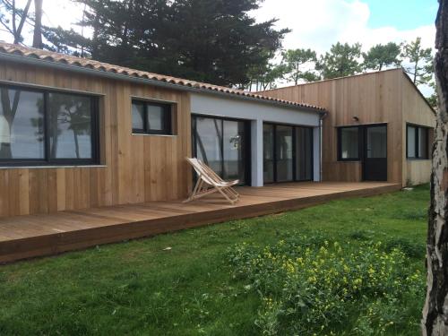 Villa Ile de Re avec acces mer du jardin