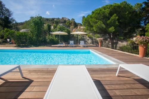 Villa in Calvi with swimming pool garden sea view and near the beach