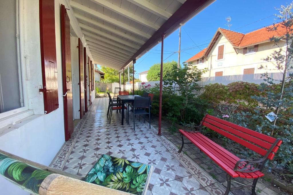 VILLA LA SIRENE à ANDERNOS 16 rue françois GOUBET, 33510 Andernos-les-Bains