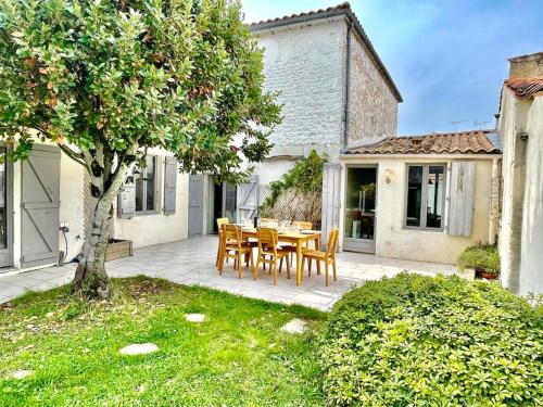 Maison de vacances Villa Le Plaisance - 200m du Port de la Tremblade 2 Rue de la Faulx 17390 La Tremblade -1