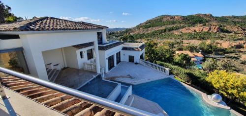 Villa Le porphyre rouge 2 für 6 Personen mit Pool und Meerblick