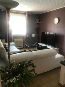 Villa Mamamia T4 avec piscine proche commerce au pied des Cévennes
