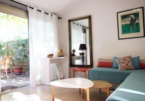 Villa Melodie St Remy 6HA Piscine