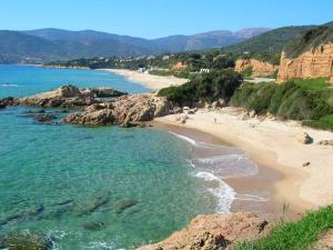 Villa mitoyenne, 100m des plages - 3 chambres-