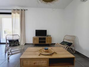 Villa Neuve avec Piscine privée Vallon pont d'Arc - 2 chambres - 6personnes - cocon