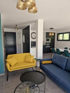 Villa Nomy