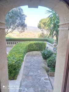 Villa on the Domaine de Font Mourier 2.5 km from the sea