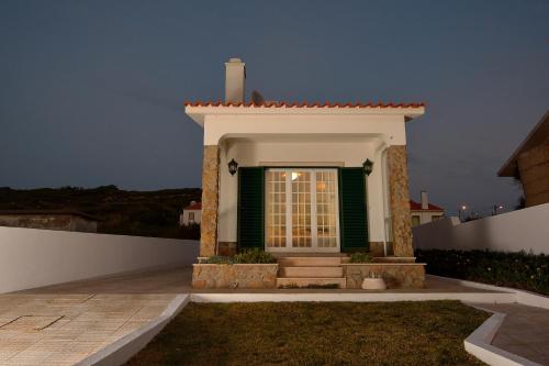 Villa over the Ocean in Magoito-Sintra