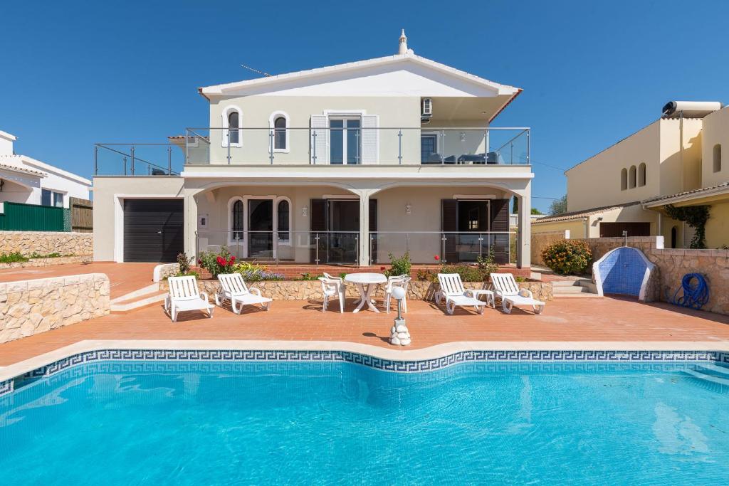 Villa Quinta do Jolu Aldeamento Quinta do Jolu, Lote 2, 8200-445 Albufeira