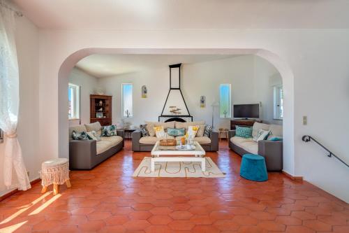 Villa Senhora by Gestaz