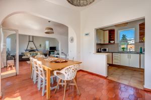 Villa Senhora by Gestaz