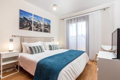 Villa Simone - Villa at Vila Sol for 8 next to the golf