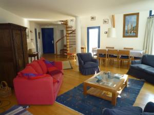 Villa Spacieuse avec Beau Jardin, Wifi, Port a 500m, Trinite sur Mer