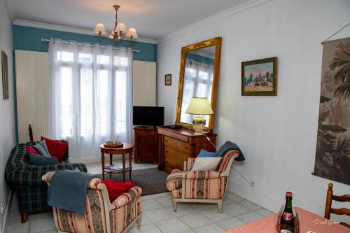Villa surcouf, Rue calme , 100 de la mer avec 2 salle de bain , fibre