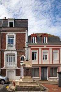 Villa surcouf, Rue calme , 100 de la mer avec 2 salle de bain , fibre