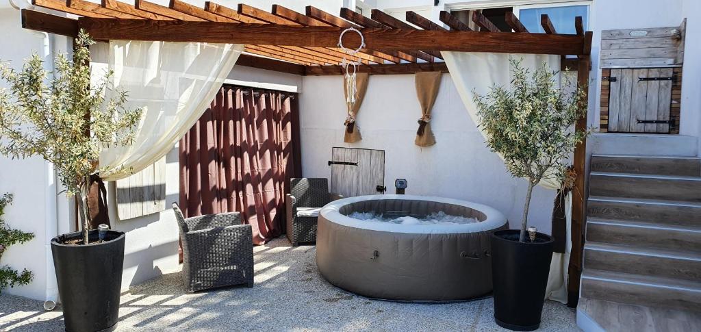 Maison de vacances Villa T3 à 10' de Cassis SPA - Jacuzzi 17  Bis avenue du Maréchal Foch 13470 Carnoux-en-Provence