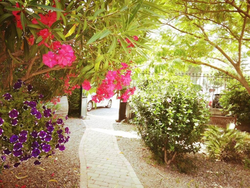 Villa T4, jardin, piscine collective, parking 11100 Narbonne-Plage