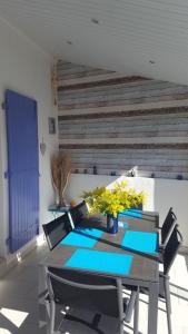 Villa tout confort dans résidence privée avec piscine à 500m de la plage - Climatisation, WIFI, parking