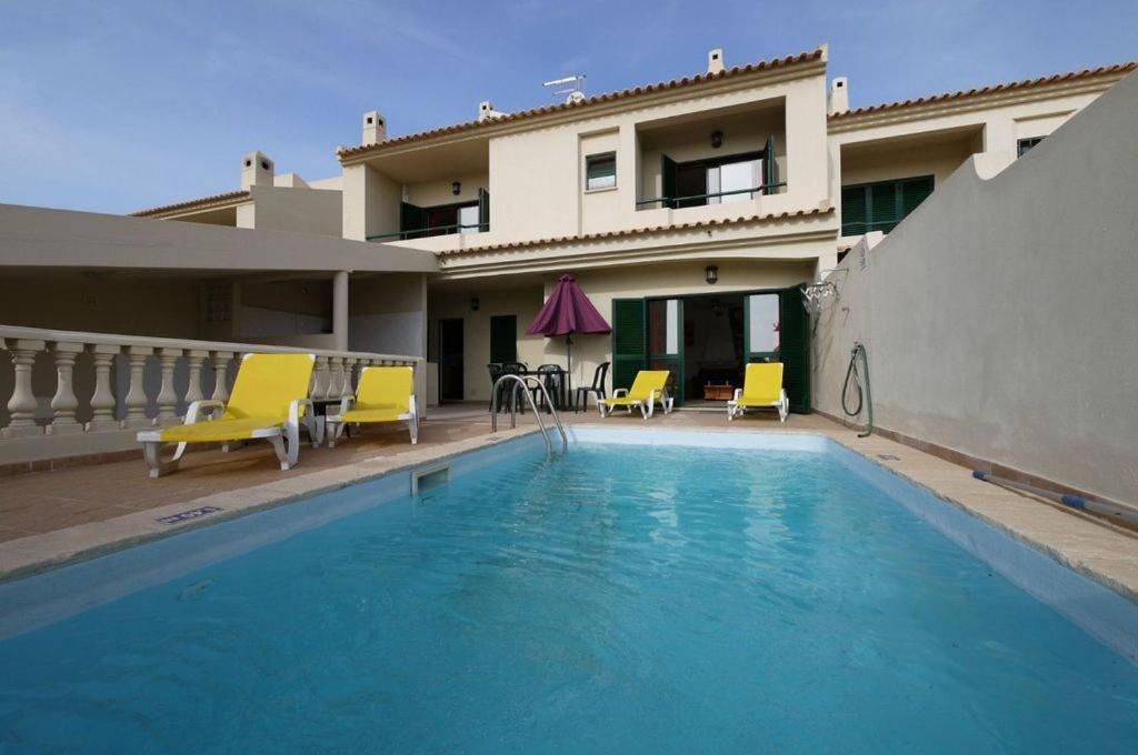 Maison de vacances Villa Vacations House Rua Pedro Hispano Lote G 12 A 8200-667 Albufeira