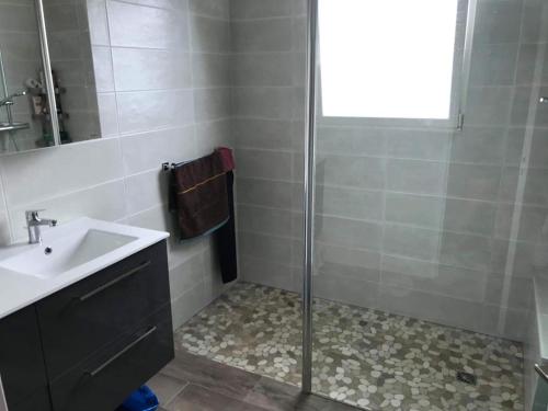 Villa ZOGABY avec piscine chauffé et tarrasse bois plein sud