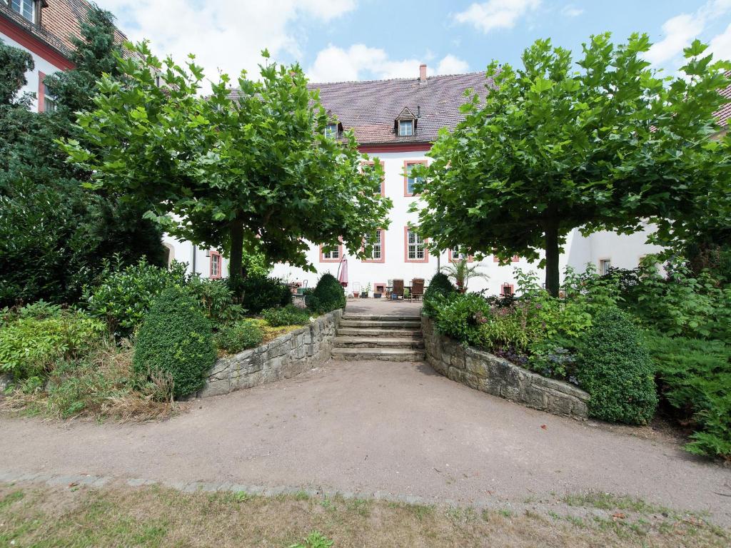 Vintage Apartment in Arzberg Triestewitz with Terrace , 04886 Arzberg
