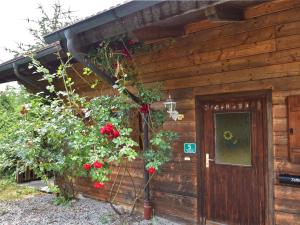 Vintage Holiday Home in Grafenried with Garden