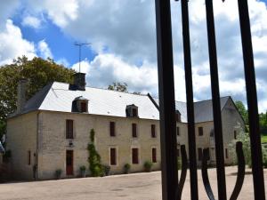 Maison de vacances Vintage Mansion in Lantheuil France with Garden  14480 Lantheuil Normandie