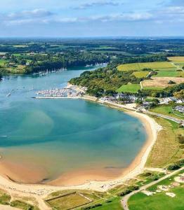VUE MER✓100M plage✓lits faits+serviettes✓guidel