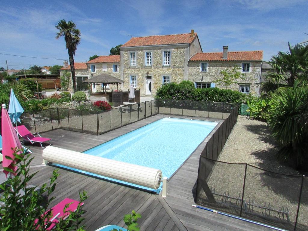 Vue mer et campagne / Côte de Térénez 29630 Plougasnou