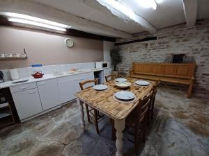 Wisteria Cottage at Gites de la Vienne
