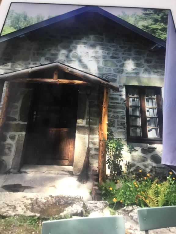 Woodland Cottage Moulin de Villesaint, 23340 Faux-la-Montagne