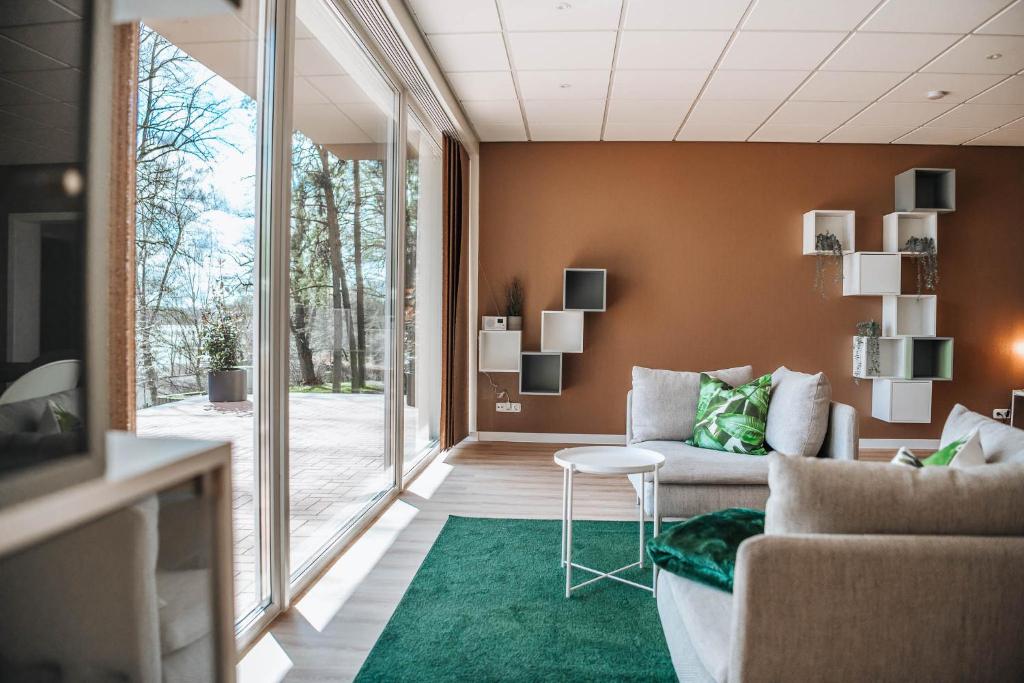 XXL Ferienhaus Goldberger See - Sauna - 16 Personen 8 Badestrand, 19399 Goldberg