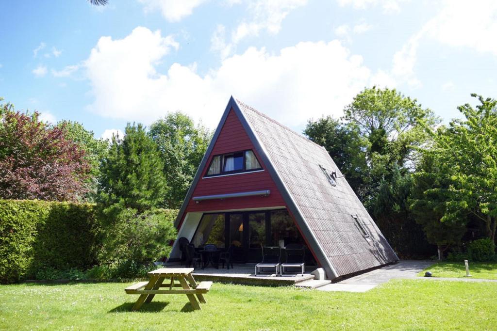 Zeltdachhaus mit W LAN sehr strand Zum Katamaran, 24351 Damp